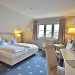 Anker's Hoern - & Restaurant Auf Der Hallig 호텔 3*