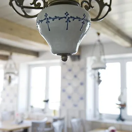 Отель Anker's Hoern - & Restaurant Auf Der Hallig