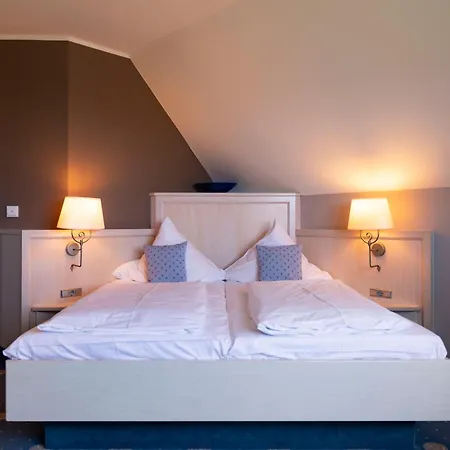Anker's Hoern - & Restaurant Auf Der Hallig 호텔 3*