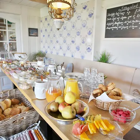 Отель Anker's Hoern - & Restaurant Auf Der Hallig